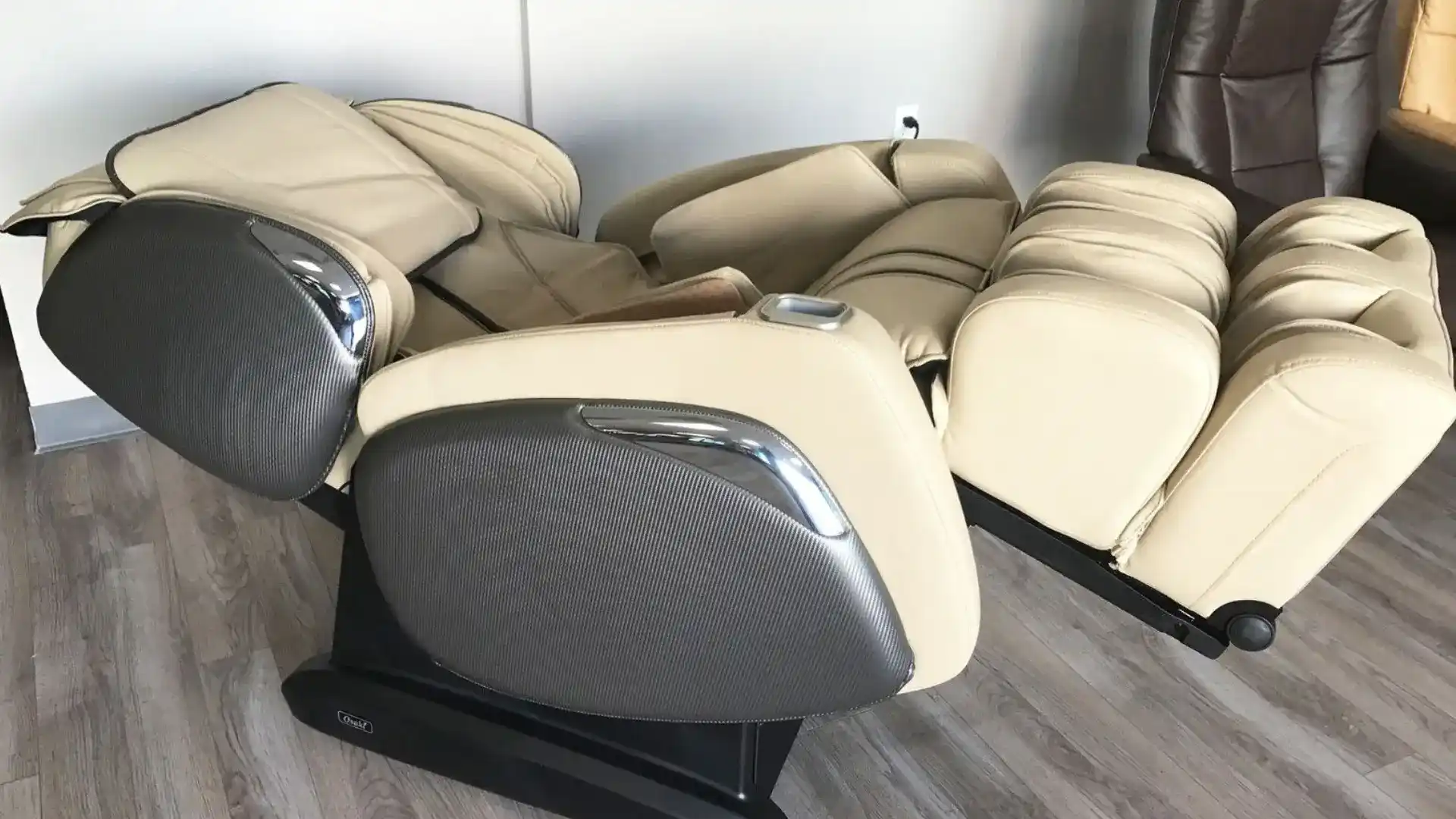 OSAKI OS-4000LS Zero Gravity Heated Massage Chair