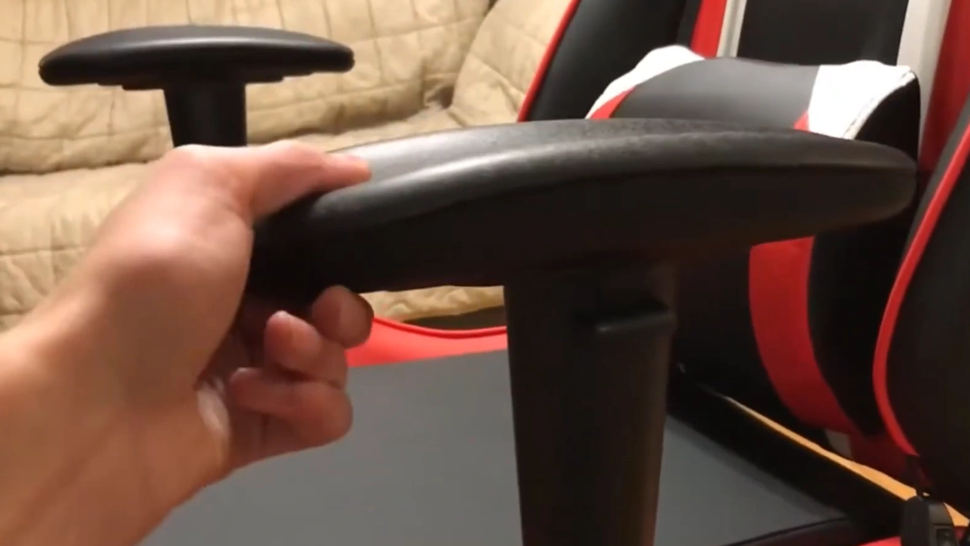 Armrests of Ficmax Gaming Chair 